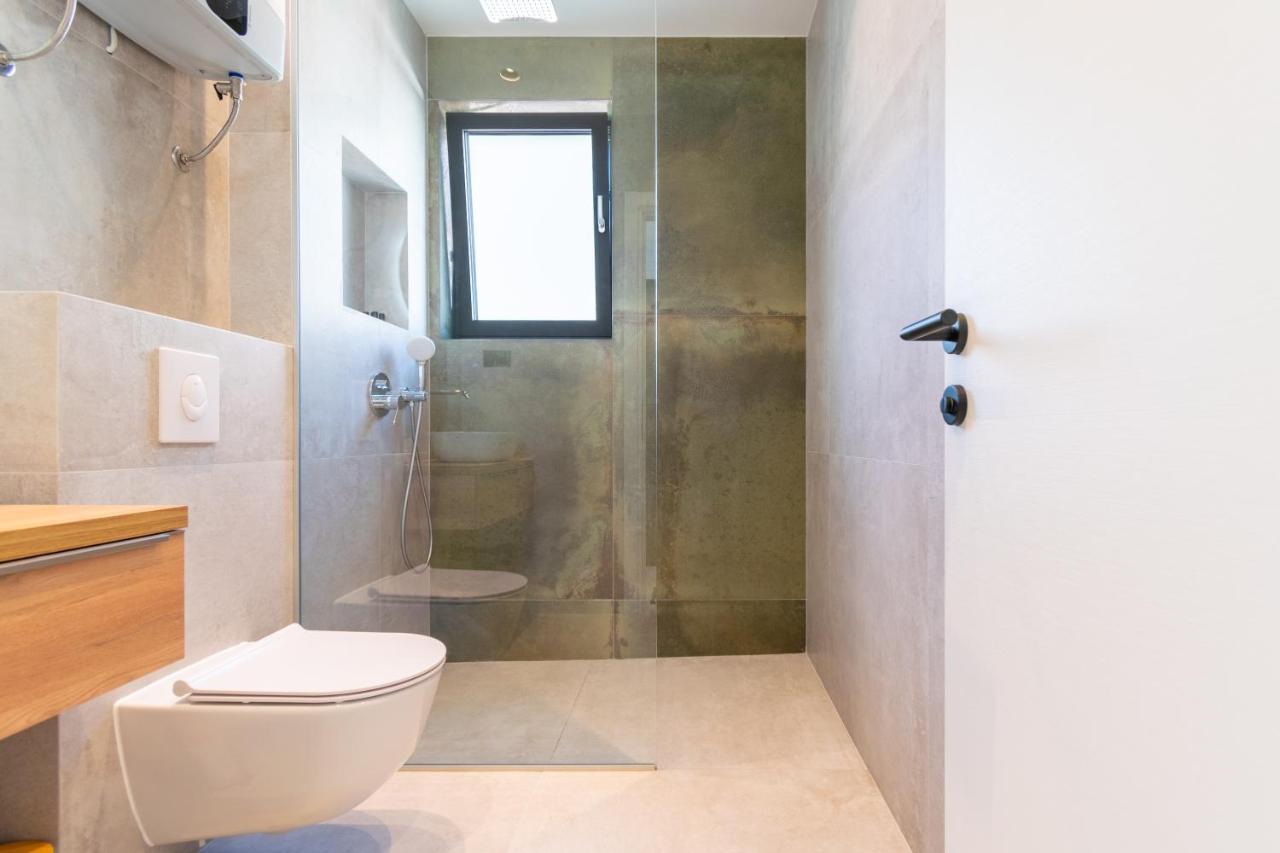 Pino 1 Apartment