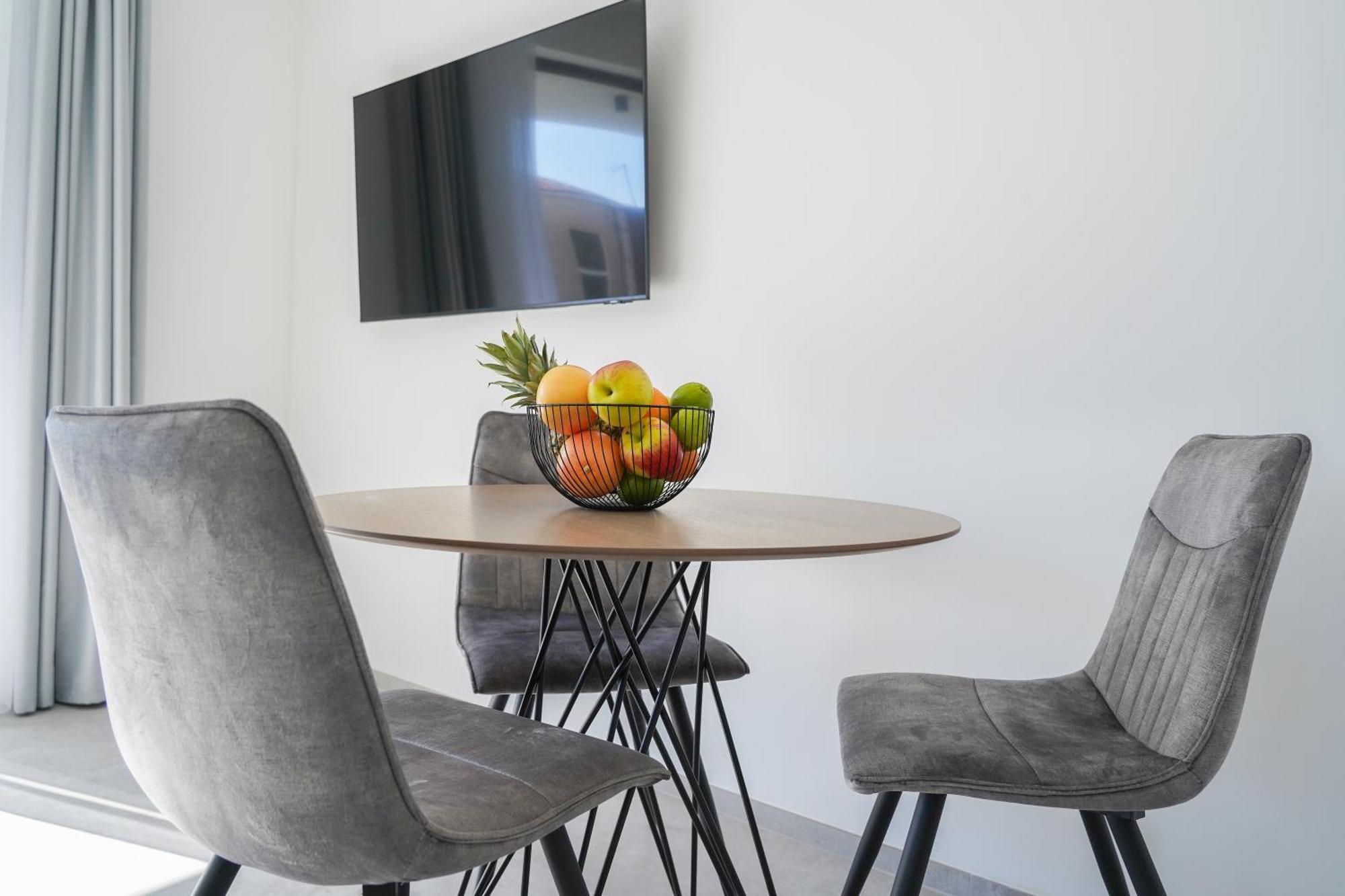 Pino 1 Apartment *